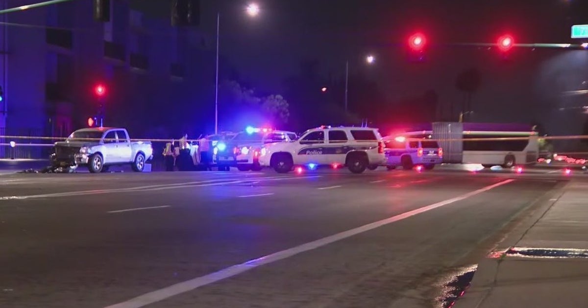 4 injured after shootout leads to crash at South Phoenix intersection ...