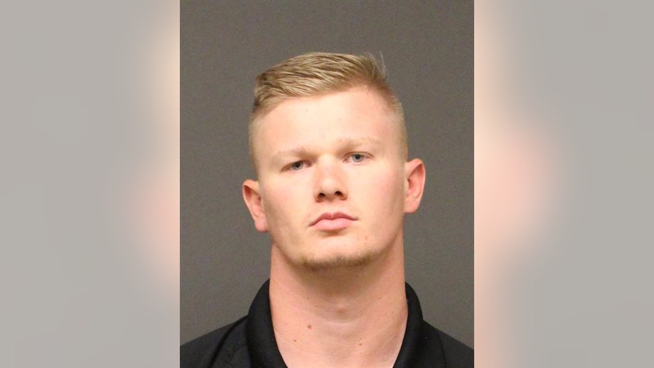 Mohave County sheriff's deputy arrested, accused of sexual conduct with