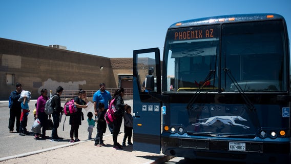 Arizona Republicans call for answers over report that HHS can't reach 1 in 3 migrant kids