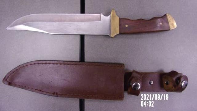 Haunted house actor accidentally stabs 11-year-old with real knife in Ohio