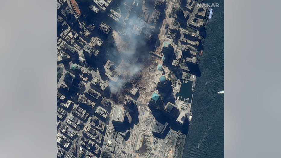 03_closer-view-of-world-trade-center_15sept2001_ikonos