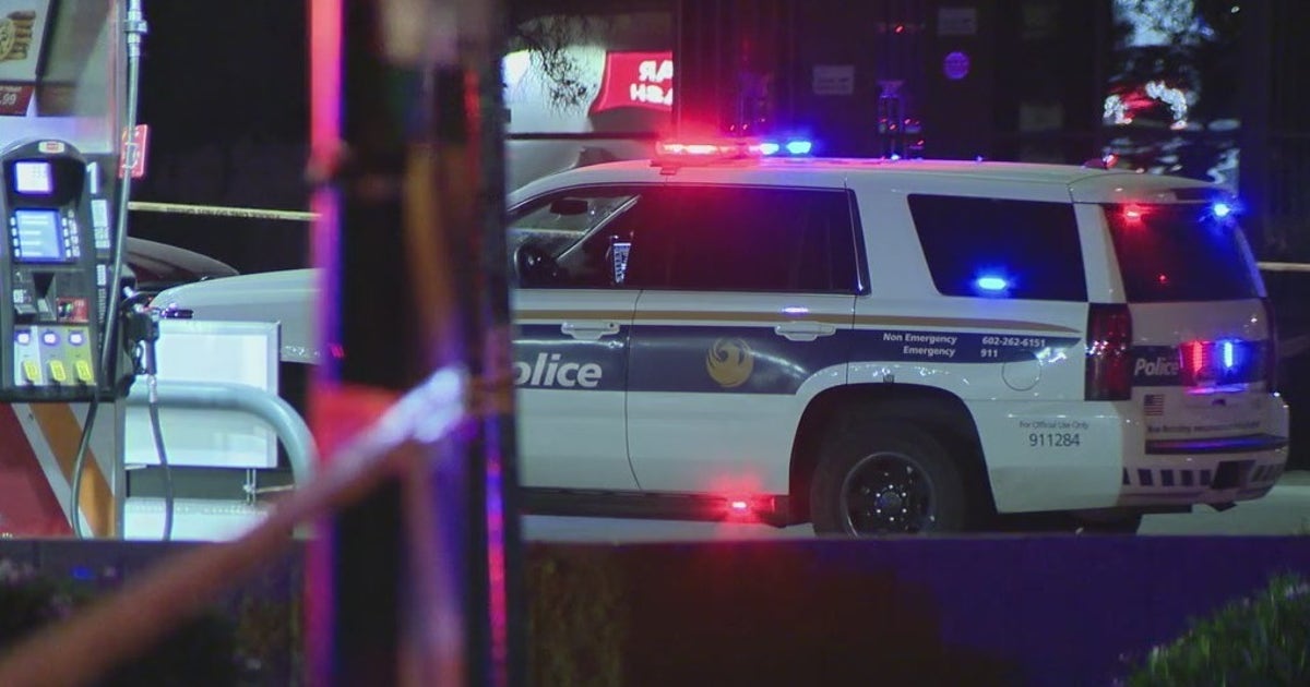 PD: 2 men, teenage girl shot in west Phoenix | FOX 10 Phoenix