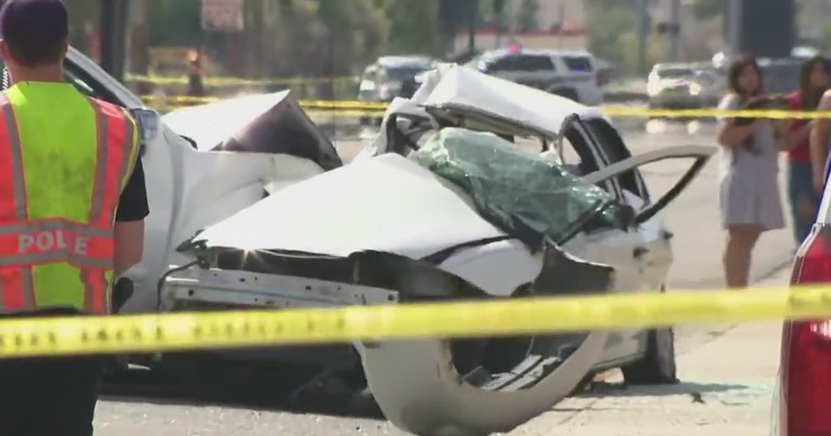 PD: Man dies in crash after losing control of car in Phoenix | FOX 10 ...