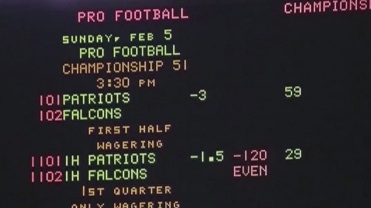 Arizona sports gamblers bet a record $692 million in March