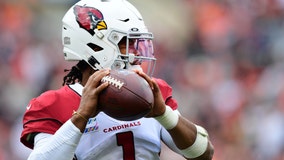 Murray throws 4 TD passes, unbeaten Cardinals batter Browns