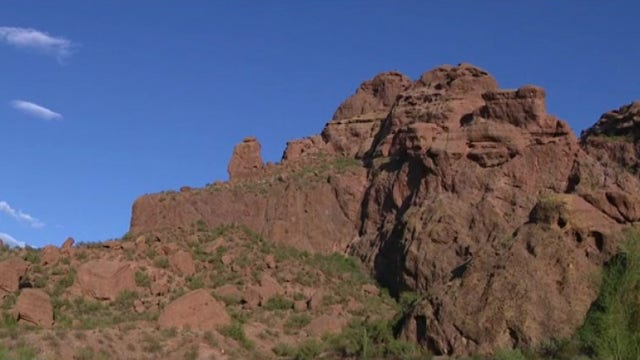 Pilot program to close Phoenix hiking trails on extreme heat days now permanent