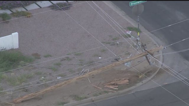 Driver slams into power pole in Mesa neighborhood, leaves scene of crash