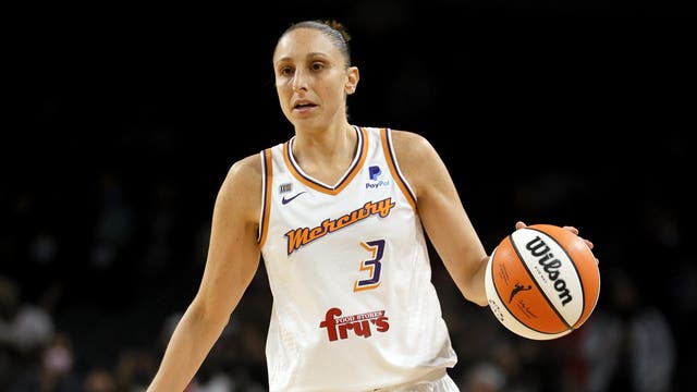 Record night for Taurasi, Mercury in Game 2 rout over Aces