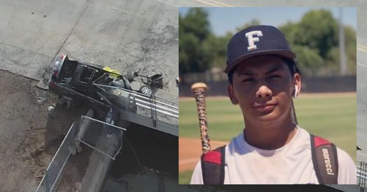 2 teens dead in fiery Mesa crash after car slams into pole | FOX 10 Phoenix