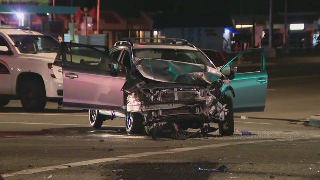 3 hospitalized in fiery north Phoenix crash