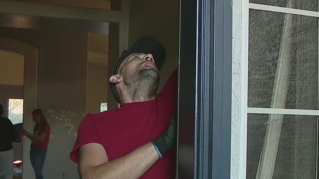 New Home for the Holidays: Volunteers renovate Gilbert family's house after father was in ICU