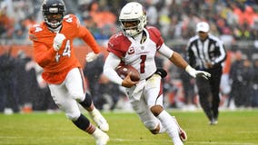 Murray throws for 2 TDs, runs for 2 as Cardinals beat Bears