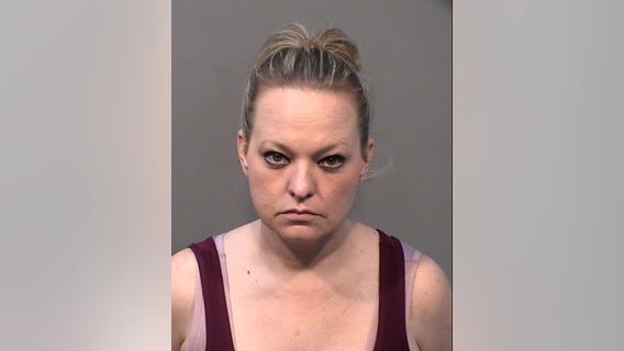 Woman arrested, accused of robbing Prescott shoe store employees at gunpoint