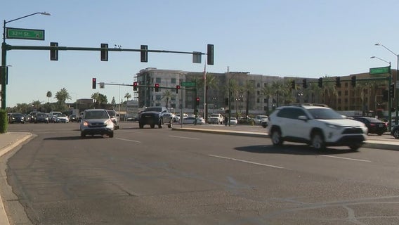 Man dies after being hit by car while crossing Phoenix street