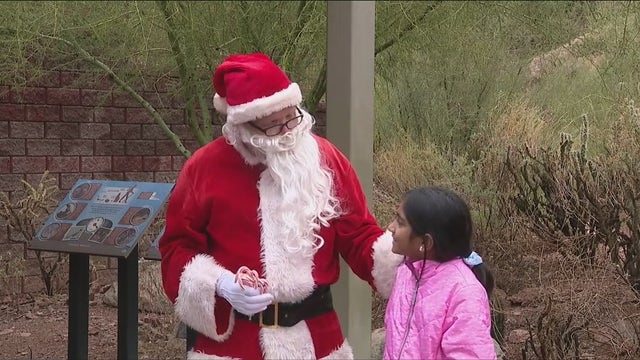 'Tis the season, hikers! How to meet Santa on Christmas Day at Camelback Mountain