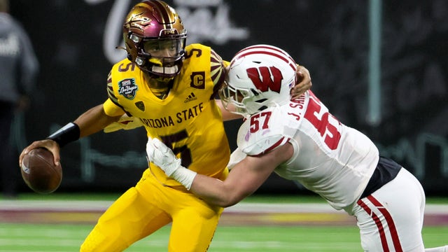 Allen, Wisconsin hold off Arizona State in Las Vegas Bowl