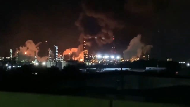 ExxonMobil Baytown explosion: 4 workers hurt in 'major industrial accident'