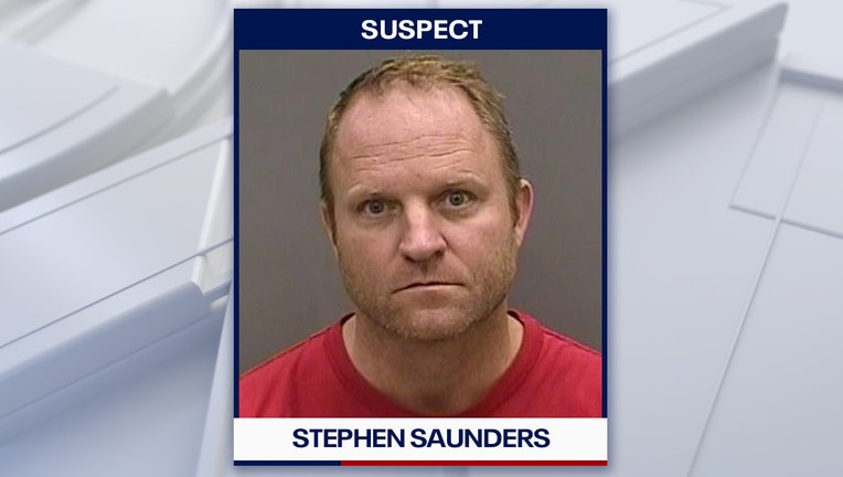 stephen saunders booking image