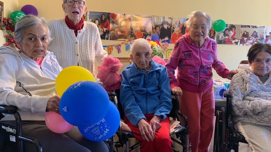 mila-mangold-114-year-old-and-friends.jpg