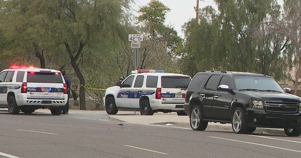 Teen dead, man badly injured after crash leads to shooting in Phoenix ...