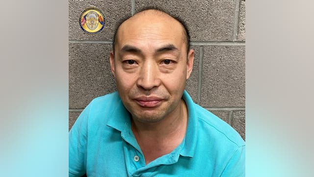 Arizona massage therapist accused of inappropriately touching customers at foot spa