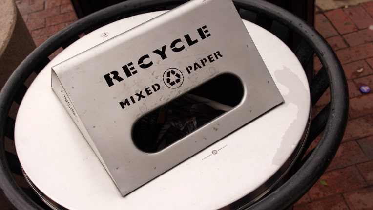 Recycle Bin, Mixed Paper, outdoor