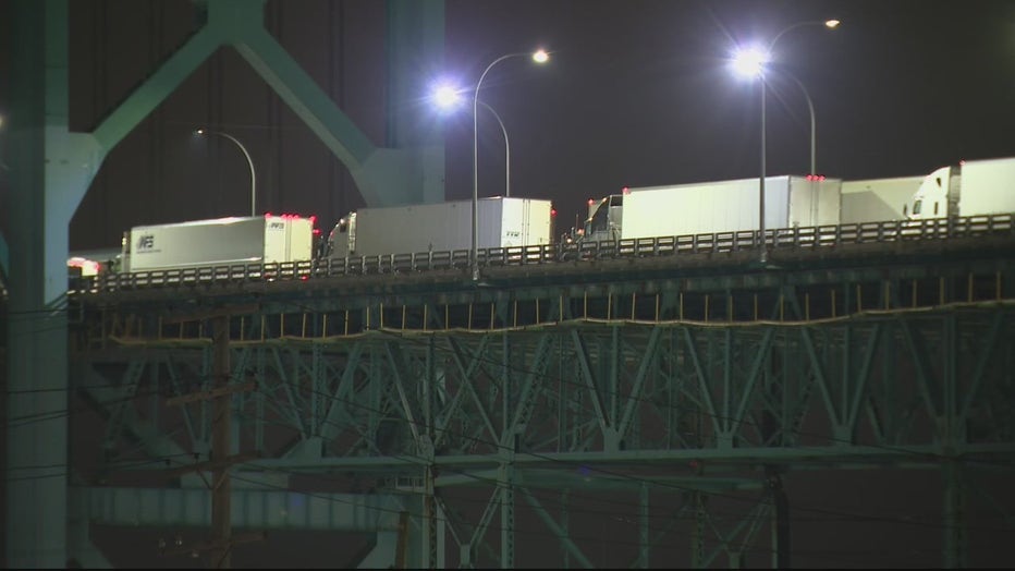 wjbk_Ambassador Bridge protest 2_020822