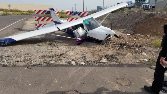 Small plane crashes near Glendale airport's runway 1, passengers survive