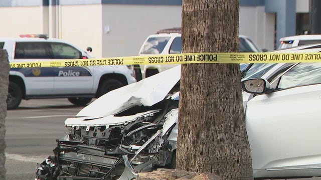 1 critically injured after crash in east Phoenix
