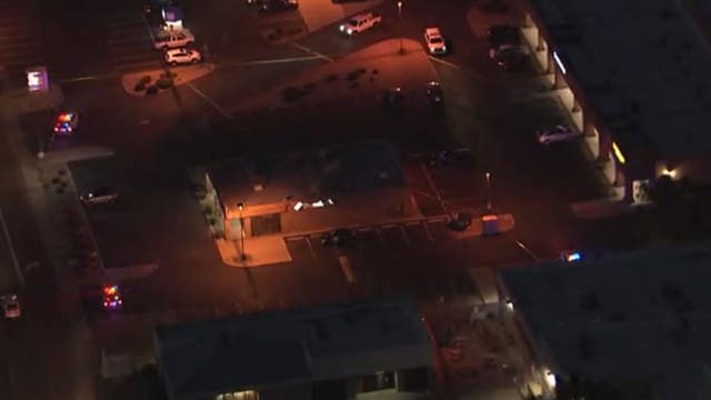 Man, woman dead in murder-suicide at north Phoenix apartment complex