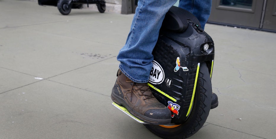 メンズウェア electric unicycle Amazon.com: INMOTION V11Y Electric Unicycle for Adults - 18