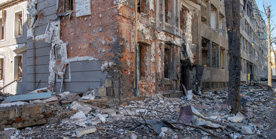 Russian invasion of Ukraine: Arizona realtor hopes to help Ukrainian refugees find shelter in Europe