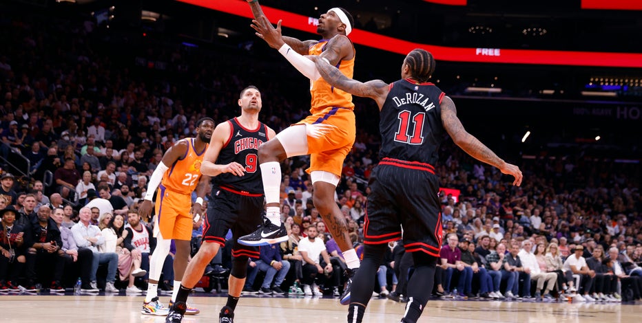 Suns rout Bulls, move closer to wrapping up top spot in NBA