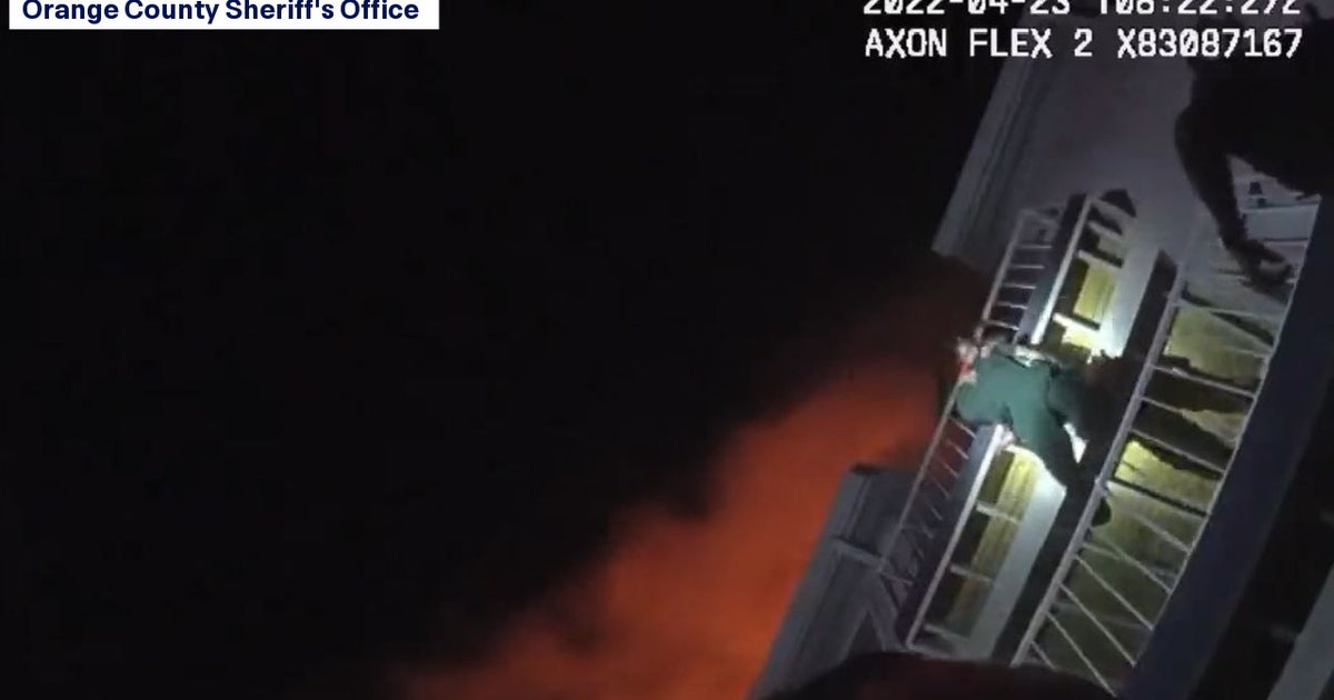 Florida deputies rescue baby from large apartment fire in Orlando | FOX ...