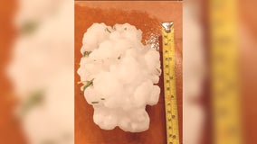 Hail larger than grapefruits falls over Central Texas