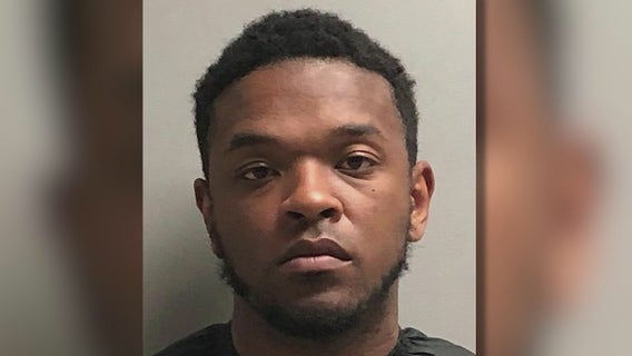 Ex-CBP officer sentenced to decades behind bars for sexually assaulting teen girl: DOJ