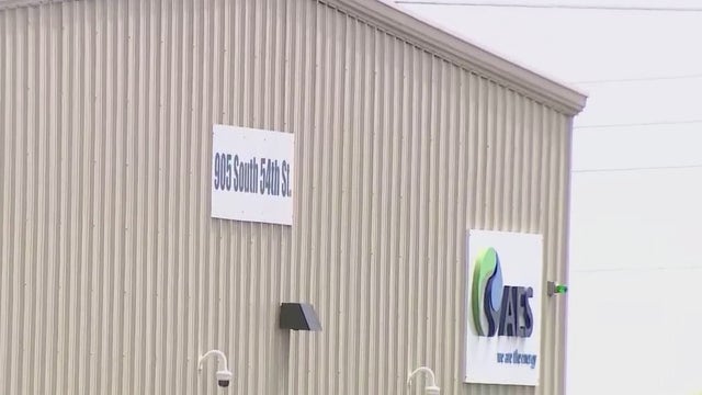 Lithium battery storage facility in Chandler continues to smolder, voluntary evacuations conclude