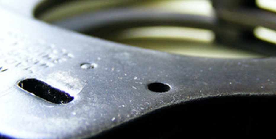 Police identify suspect in 2 separate Phoenix stabbings