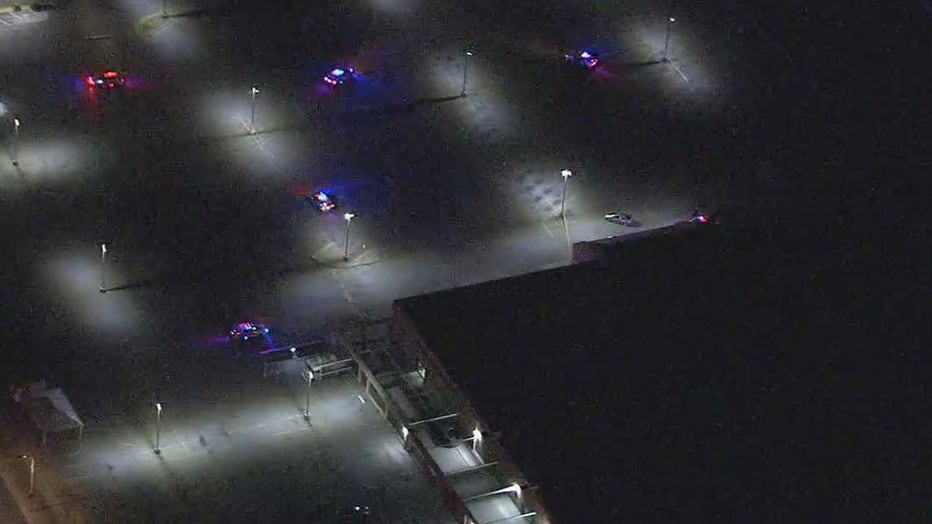 Phoenix Police Say Man Shot Ex Girlfriend Before Ambush U S News Us News
