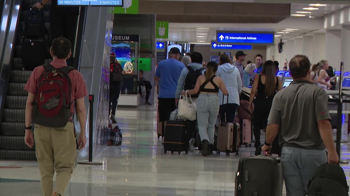 ICE agents to deploy to major airports to cover TSA staffing shortages