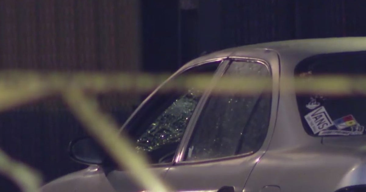 Man dies after being hit by car in east Phoenix | FOX 10 Phoenix