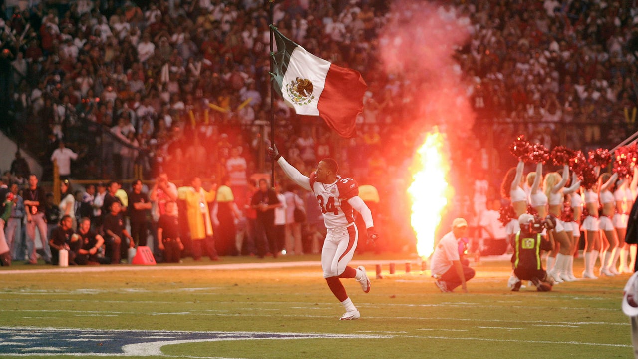 Cardinals to host 49ers on Monday Night Football in Mexico City in 2022