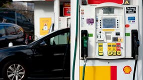 Average US gas price jumps 15 cents