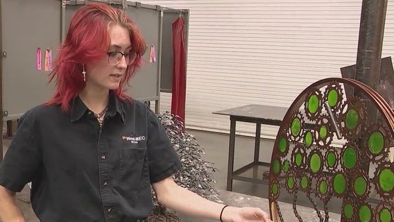 Arizona high school student thrives from making metal art