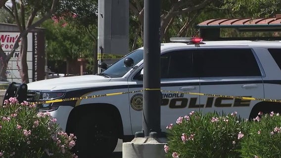 Man stabbed multiple times in Glendale, suspects on the run