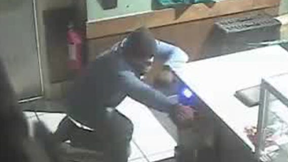 Starbucks broken into by suspect hoping to steal a safe, police say