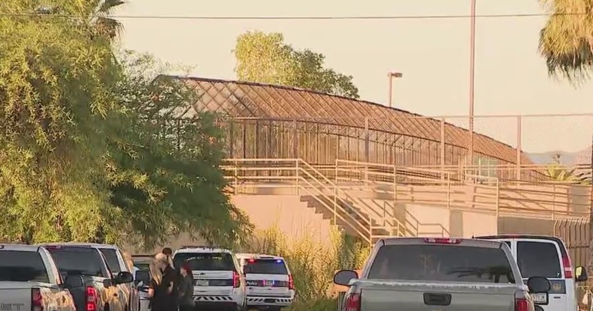 Man shot, killed on I-10 bridge in central Phoenix | FOX 10 Phoenix