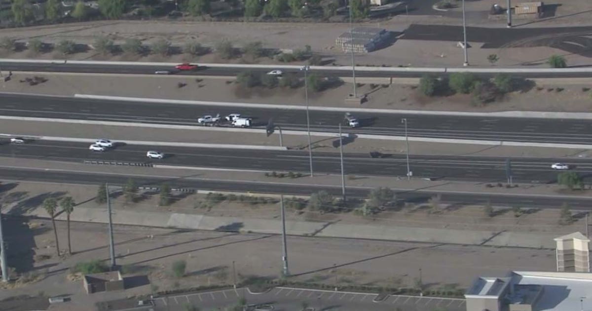 Driver arrested after hitting, killing pedestrian on Loop 202 in ...