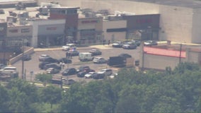 3 people shot at The Shops at Iverson, police say