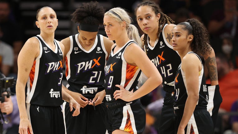 Brittney Griner Receiving Answering Wnba Players Emails While Being Detained In Russia